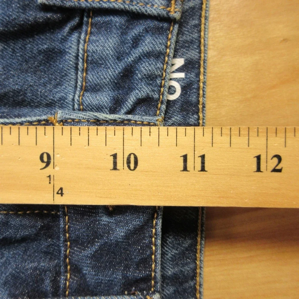 NO BOUNDARIES Relaxed Denim Shorts Sz 0 w/ 7